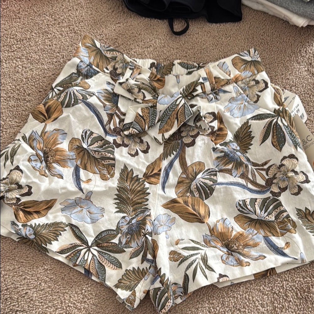 Floral Print Women's Shorts